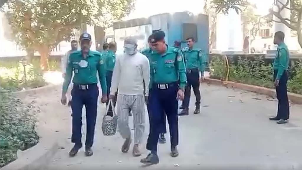 আশুলিয়ায় ৬ মরদেহ পোড়ানোর মামলার রাজসাক্ষী আবজাল কারামুক্ত