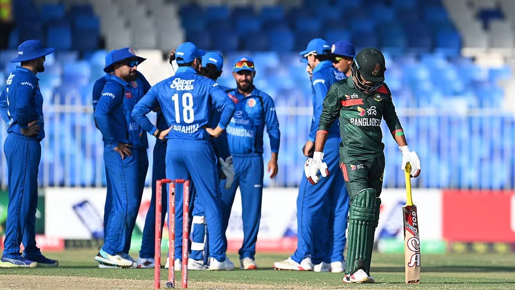 ব্যাটিং ব্যর্থতায় আরেকটি পরাজয়ে বিব্রতকর বিদায় বাংলাদেশের