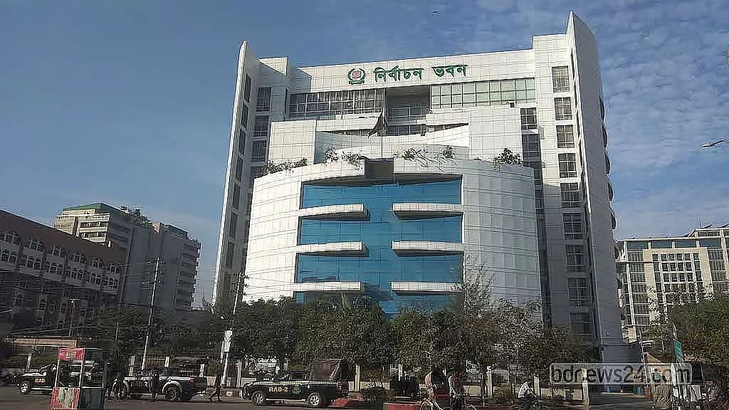 এনআইডি সার্ভার ‘বন্ধ’, অনলাইন সেবা বিঘ্নিত ৩ ঘণ্টা