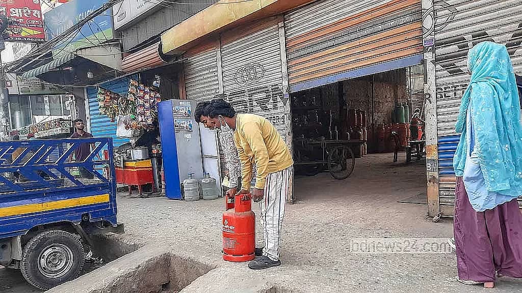 মন্ত্রীর হুঁশিয়ারির পর কর্মসূচি প্রত্যাহার এলপিজি ব্যবসায়ীদের