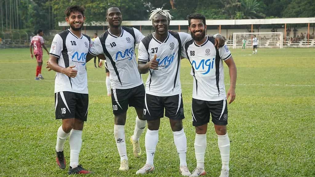 ওয়ান্ডারার্সকে উড়িয়ে মোহামেডানের চারে চার