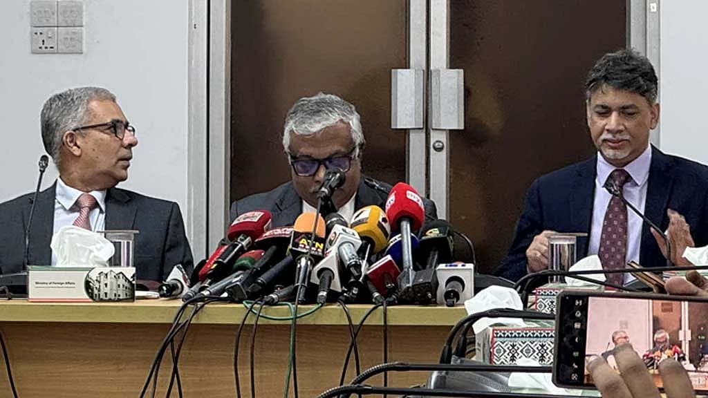 প্রধানমন্ত্রীর জাপান সফরে আলোচনায় থাকবে মেট্রোরেলের ব্যয় কমানোর প্রসঙ্গও