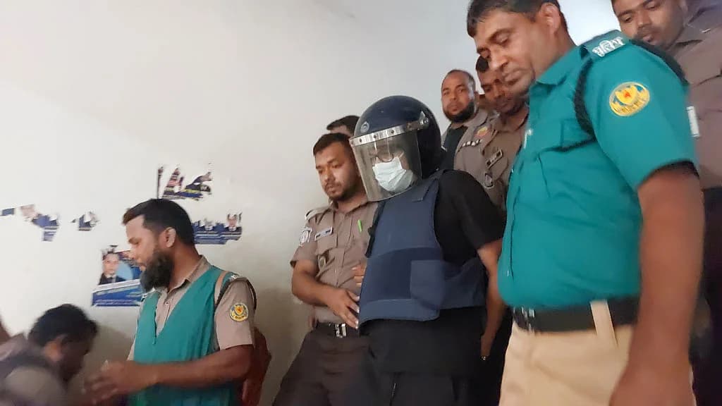হত্যাচেষ্টার মামলায় আরও দুই দিনের রিমান্ডে দিলীপ আগরওয়ালা